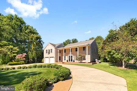 6212 Homespun Ln Falls Church, VA 22044