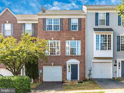 2537 Emerson Dr Frederick, MD 21702