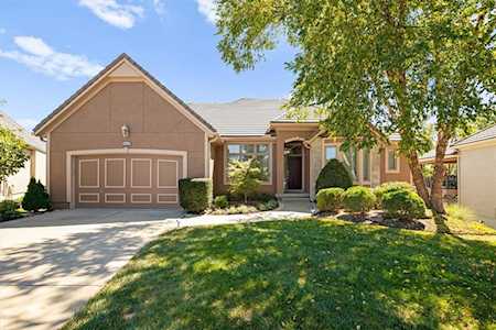 9927 Fountain Circle Lenexa, KS 66220