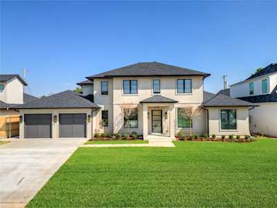 2753 W Country Club Dr Oklahoma City, OK 73116
