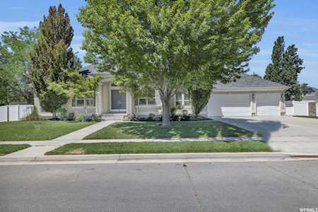 8064 S Spectrum Cv Cottonwood Heights, UT 84093