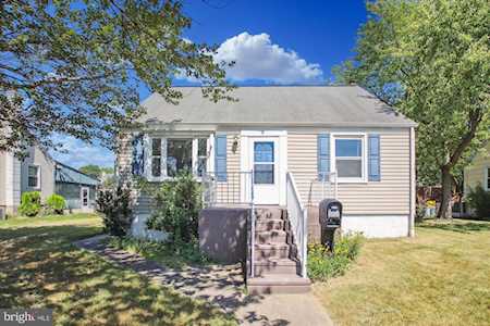 8 Chester Circle Glen Burnie, MD 21060