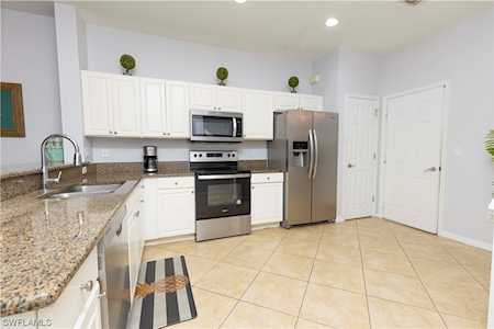 15679 Marcello Cir #122 Naples, FL 34110