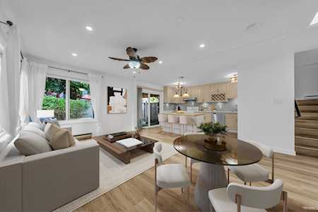 2531 Latimer Avenue Coquitlam, BC V3K 5X1