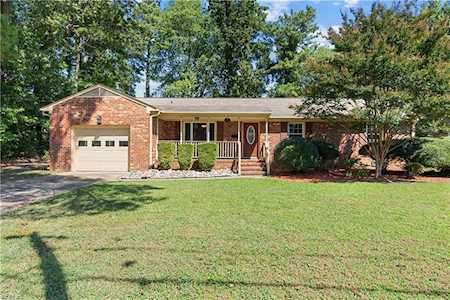 301 Lynchburg Dr Newport News, VA 23606