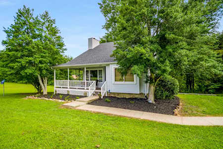 1024 Sullivan Dr White Bluff, TN 37187
