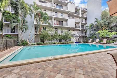 105 4th Ave NE #403 St. Petersburg, FL 33701