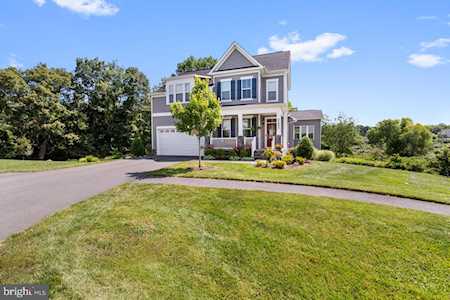 35833 Peninsula Ct Round Hill, VA 20141