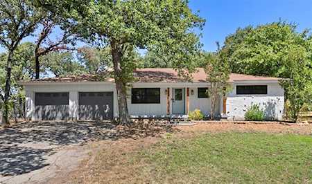 8609 Timber Drive North Richland Hills, TX 76182