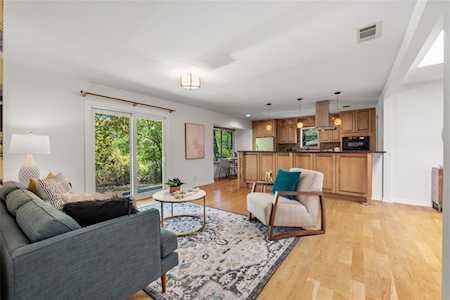 3308 Catalina DR Austin, TX 78741