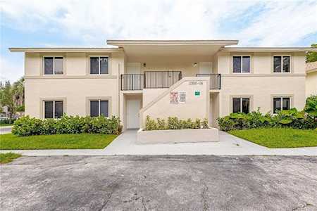 11506 NW 43rd Ct Coral Springs, FL 33065