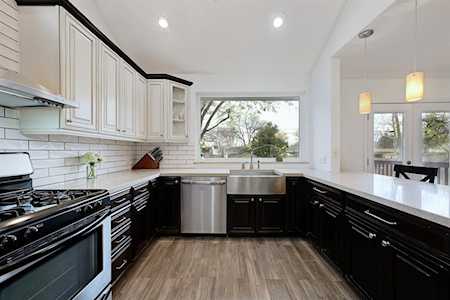 4511 Bull Creek RD Austin, TX 78731