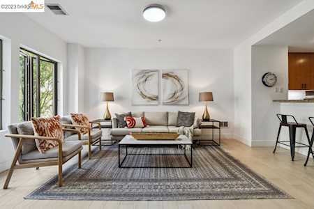 438 W Grand Ave #520 Oakland, CA 94612