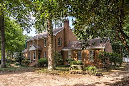 2 Popeley Ct Williamsburg, VA 23188