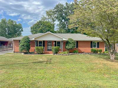 1515 Clydeway Drive Murfreesboro, TN 37130