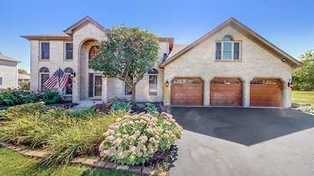 23811 W Deer Chase Ln Naperville, IL 60564