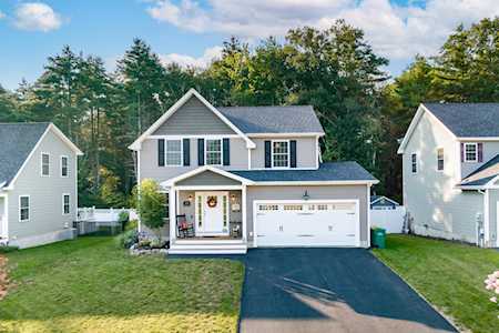 49 Miller's Farm Dr Rochester, NH 03868