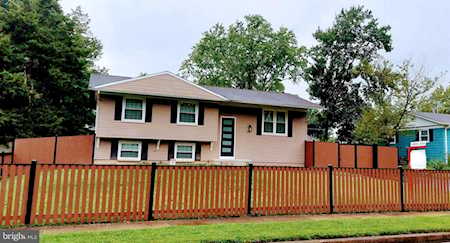 8024 Imperial St Alexandria, VA 22309
