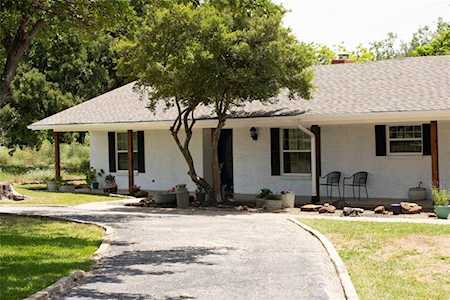 4244 Redbird Lane E Burleson, TX 76028