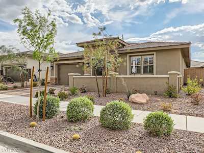 621 Cadence Vista Dr Henderson, NV 89011