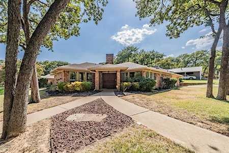 2600 Winding Oaks Drive Arlington, TX 76016