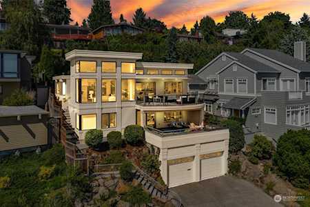 7357 57th Ave NE Seattle, WA 98115