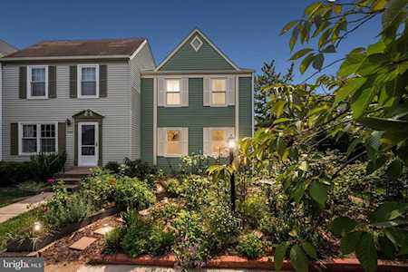 6511 Sunburst Way Alexandria, VA 22315