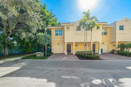 1940 Via Sofia Boynton Beach, FL 33426