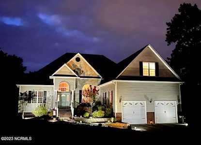 208 Ashley Place Swansboro, NC 28584