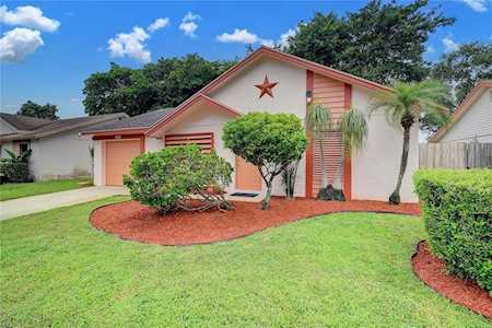 4681 Pine Grove Drive Delray Beach, FL 33445