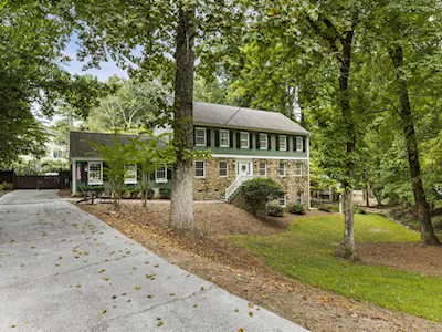 1742 Dunridge Court Dunwoody, GA 30338
