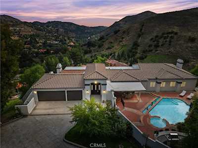 40 Saddlebow Rd Bell Canyon, CA 91307