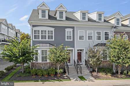 5710 Rosanna Place Ellicott City, MD 21043