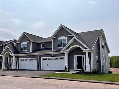 33 Soderman Way #33 Cheshire, CT 06410