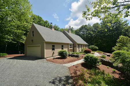 36 Troon Dr Grantham, NH 03753