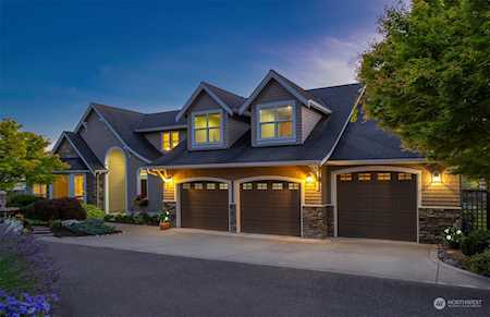 813 9th Ave N Edmonds, WA 98020