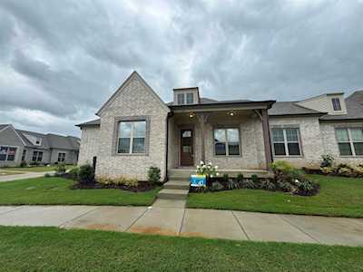 8810 Bedfordshire Dr Bartlett, TN 38133