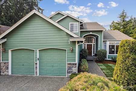 19508 12th Ave W Lynnwood, WA 98036