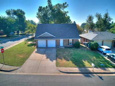 700 Red Oak Terrace Edmond, OK 73003