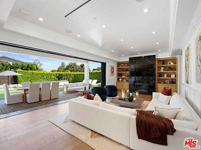 12031 Mound View Place Studio City, CA 91604