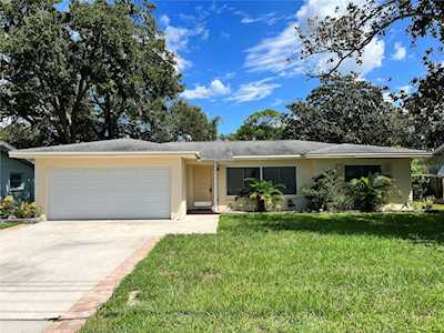 747 Patricia Ave Dunedin, FL 34698