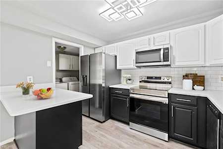 686 Orangewood Dr Virginia Beach, VA 23453