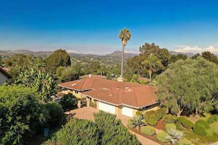 2222 Silver Peak Pl Encinitas, CA 92024