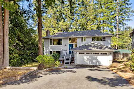 5827 172nd Place SW Lynnwood, WA 98037