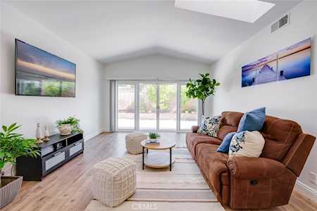22686 La Quinta Dr Mission Viejo, CA 92691