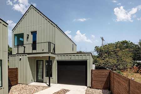 7506 Delafield LN #2 Austin, TX 78752