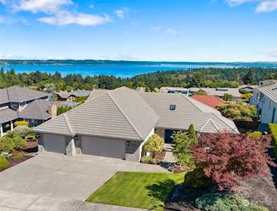 2007 Hillside Dr NE Tacoma, WA 98422