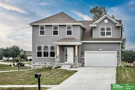 1703 Cottonwood St Plattsmouth, NE 68048
