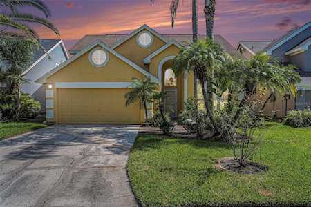 4328 Golf Club Ln Tampa, FL 33618