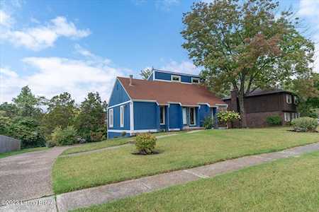 404 Bromwell Dr Louisville, KY 40245